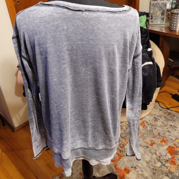 Comfy long Sleeve double layer look Top - Picture 6 of 11